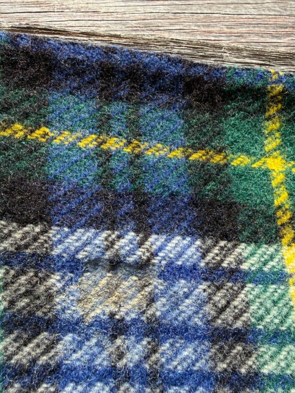 VIntage 50's Connemara Foxford Ireland 100% Pure Wool Rug Blanket Plaid 63x56" - Picture 8 of 11